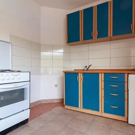 Apartments Maestral דירה נאום