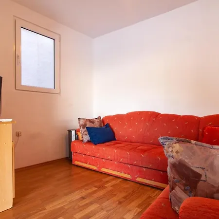 דירה Apartments Maestral